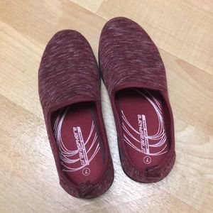 💕 Gravasphere Memory Foam Sneakers